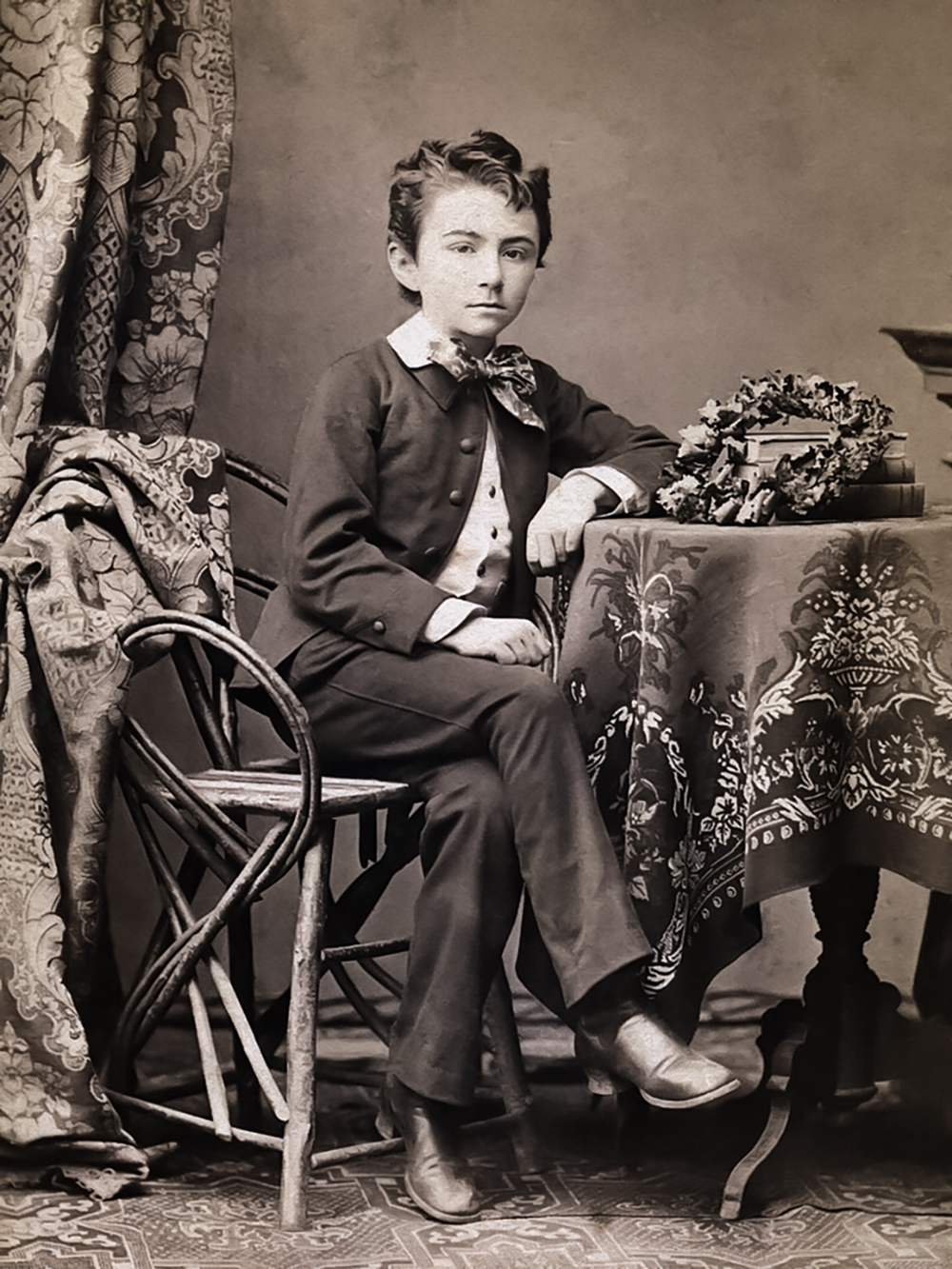 Emil Racoviță în 1881. La încheierea primei clase de liceu, când a luat premiul I cu coroniţă.